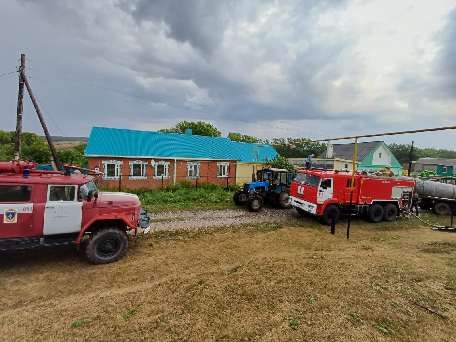 Татарстанның Кукмара районында яшен сугудан сарай янып беткән